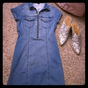 Used short denim dress from Guess